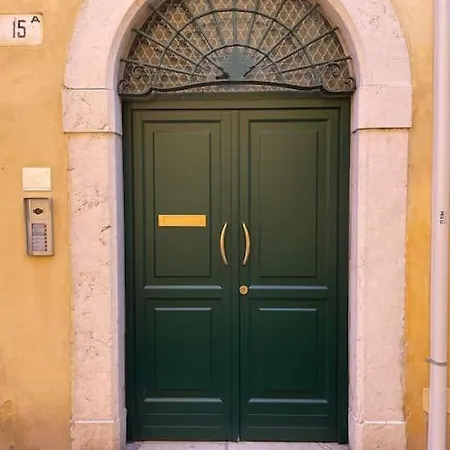 A View On Brescia's Rooftops Апартаменты Брешия